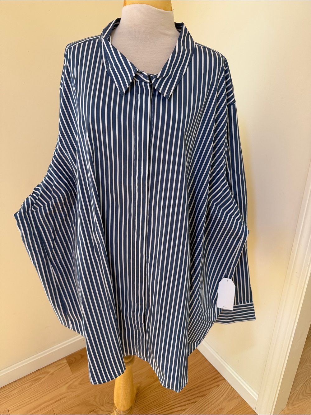 New! Universal Standard 4XL Elbe stretch poplin blue striped front button shirt.